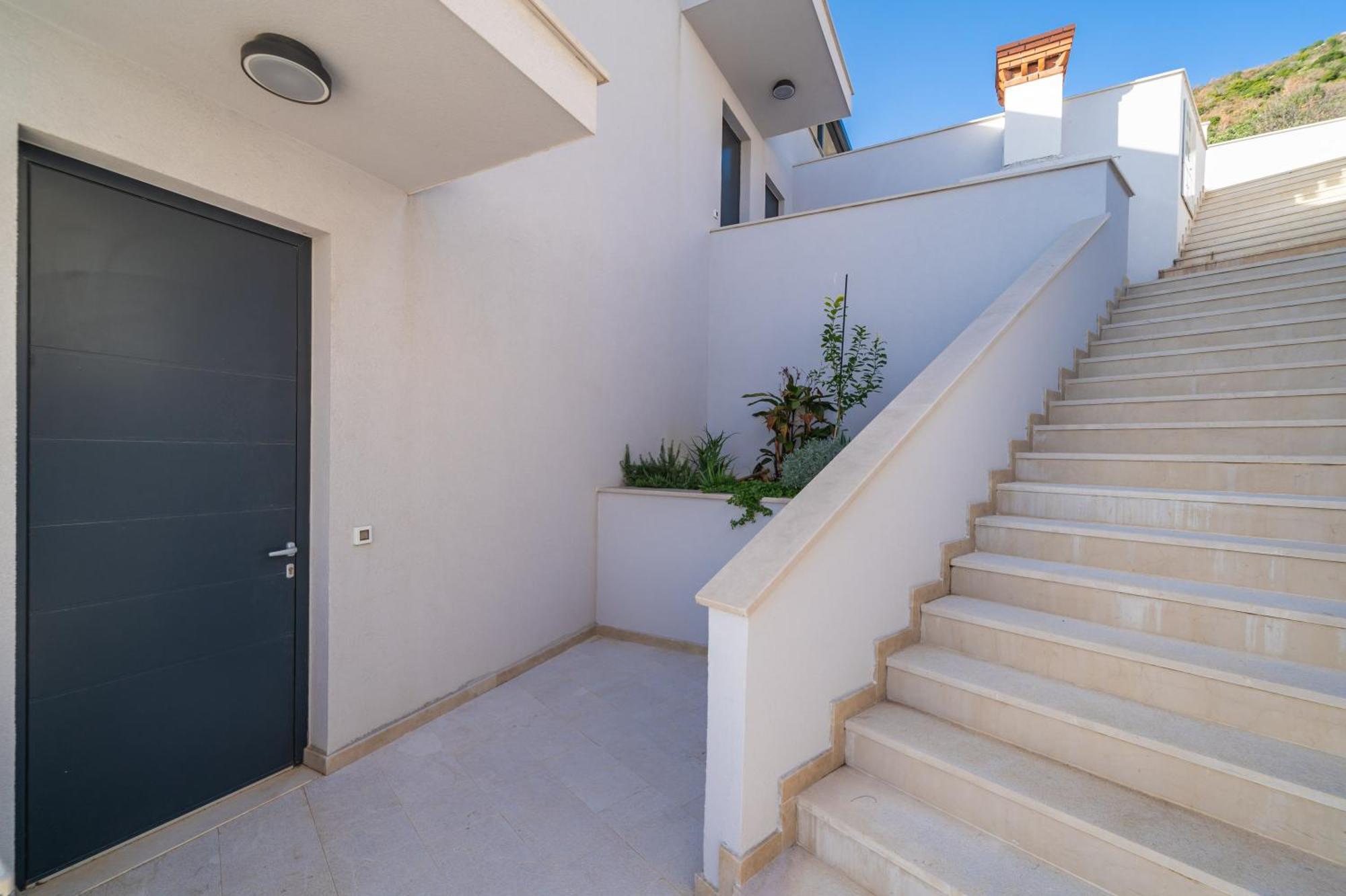 Laurus Five Stars Appartement